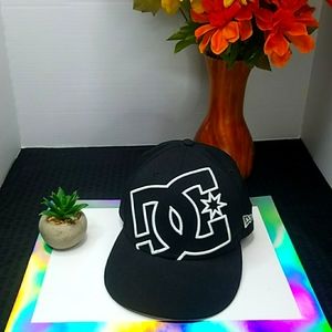 Black & White DC Star New Era Fitted Cap 7 1/4 Hat